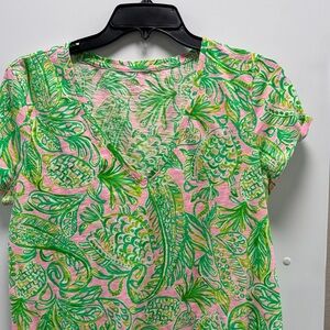 Lily Pulitzer Vibrant Green and Pink Patterned V-Neck top like new worn once